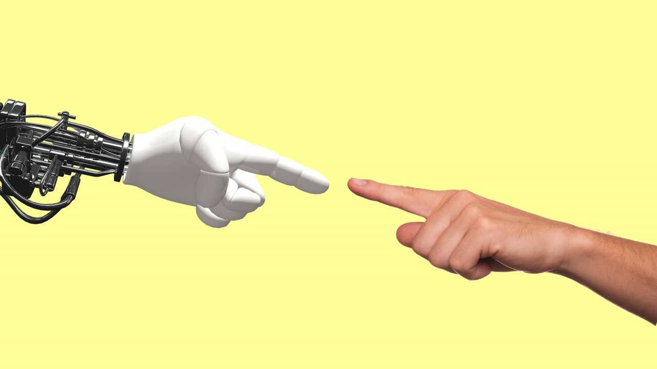 Previziuni 2020:  AI la purtător, rețele 5G private, 1 mil. roboți în companii