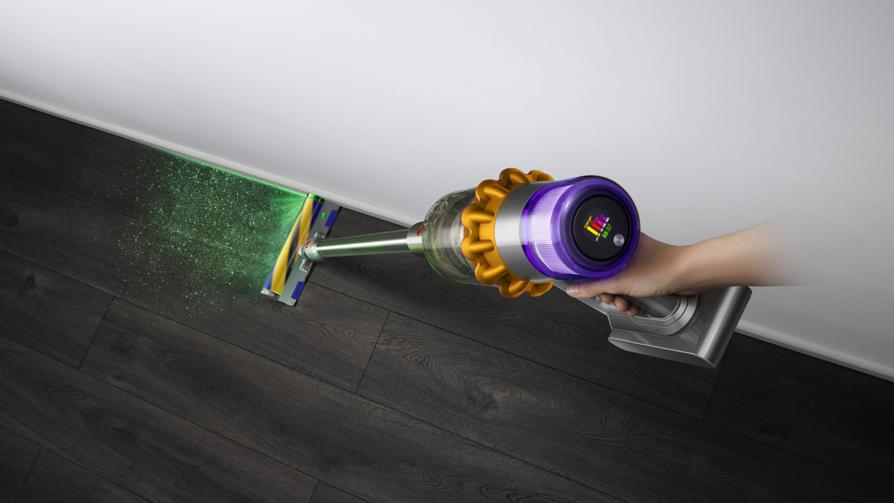 Dyson lansează în România primul aspirator care dezvăluie praful ascuns