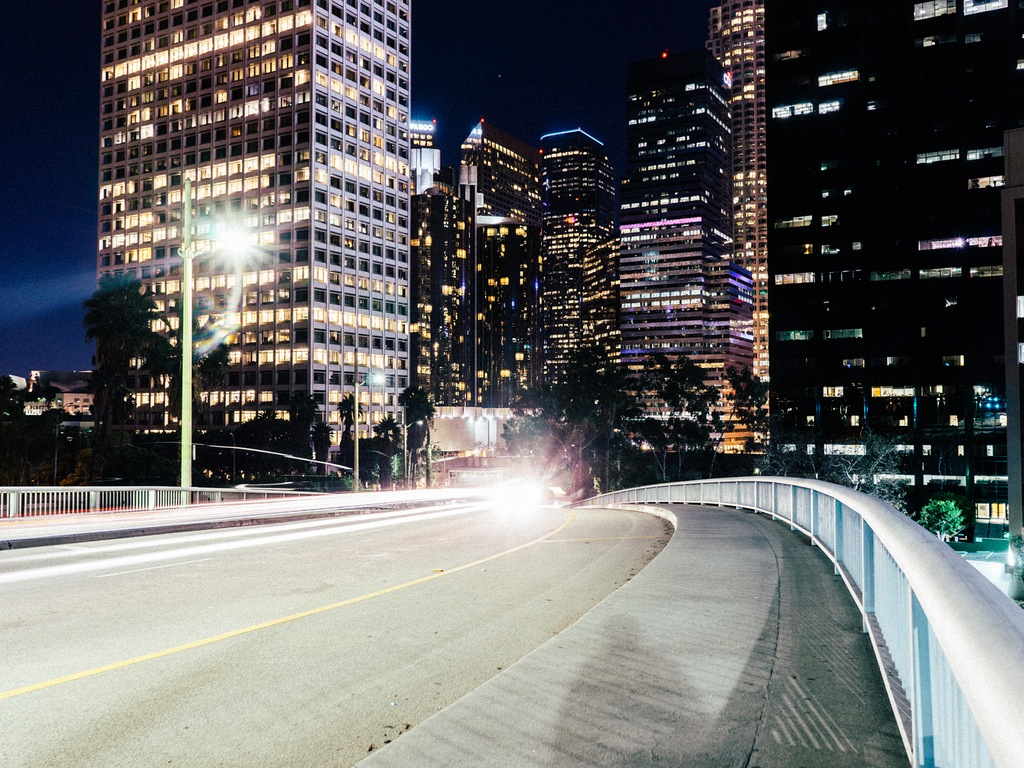 Agențiile imobiliare trec în epoca digitală. Un startup din România le ajută