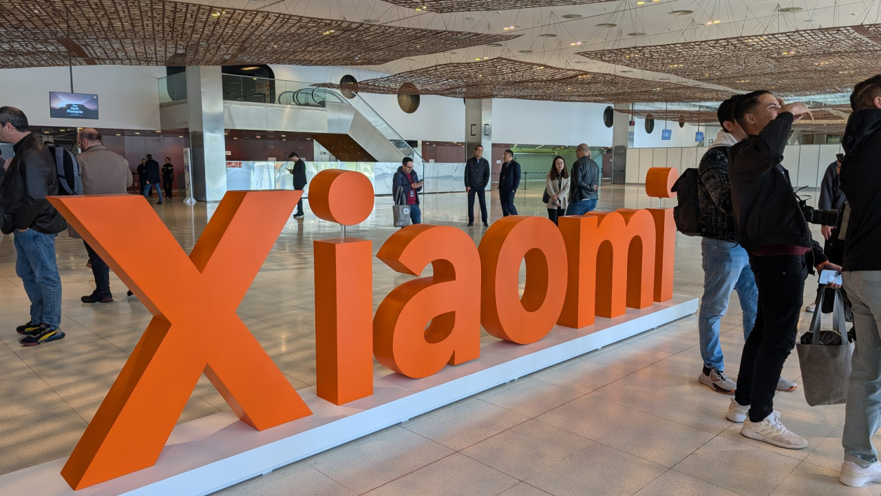 Xiaomi prezintă căști noi, scutere, ceas inteligent și o brățară smart