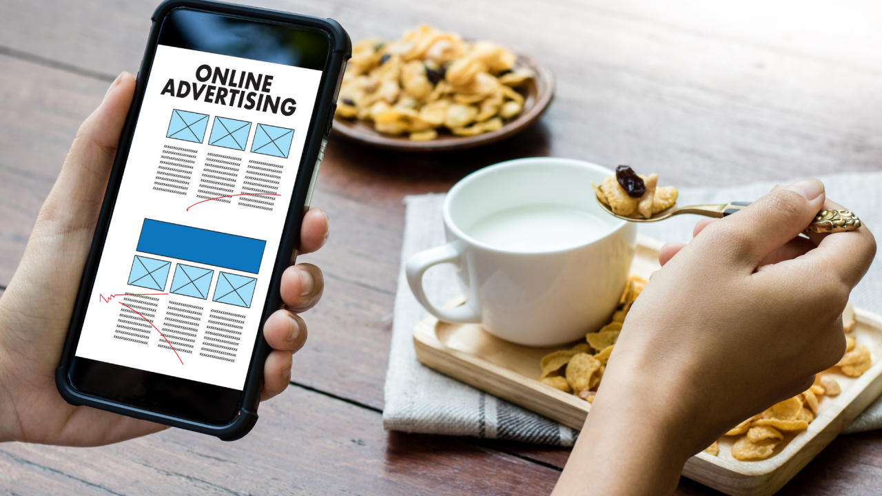 Ce caută românii în reclamele online: amuzament și lipsa stereotipurilor