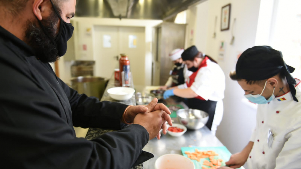 Elevii Școlii de Meserii CONCORDIA, practică prin implicarea în Solidar Social