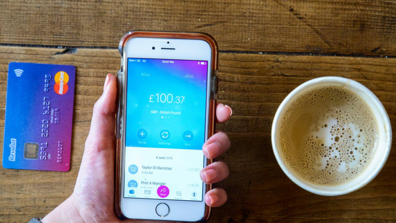 Noua funcție Revolut îți va permite să administrezi conturi bancare multiple