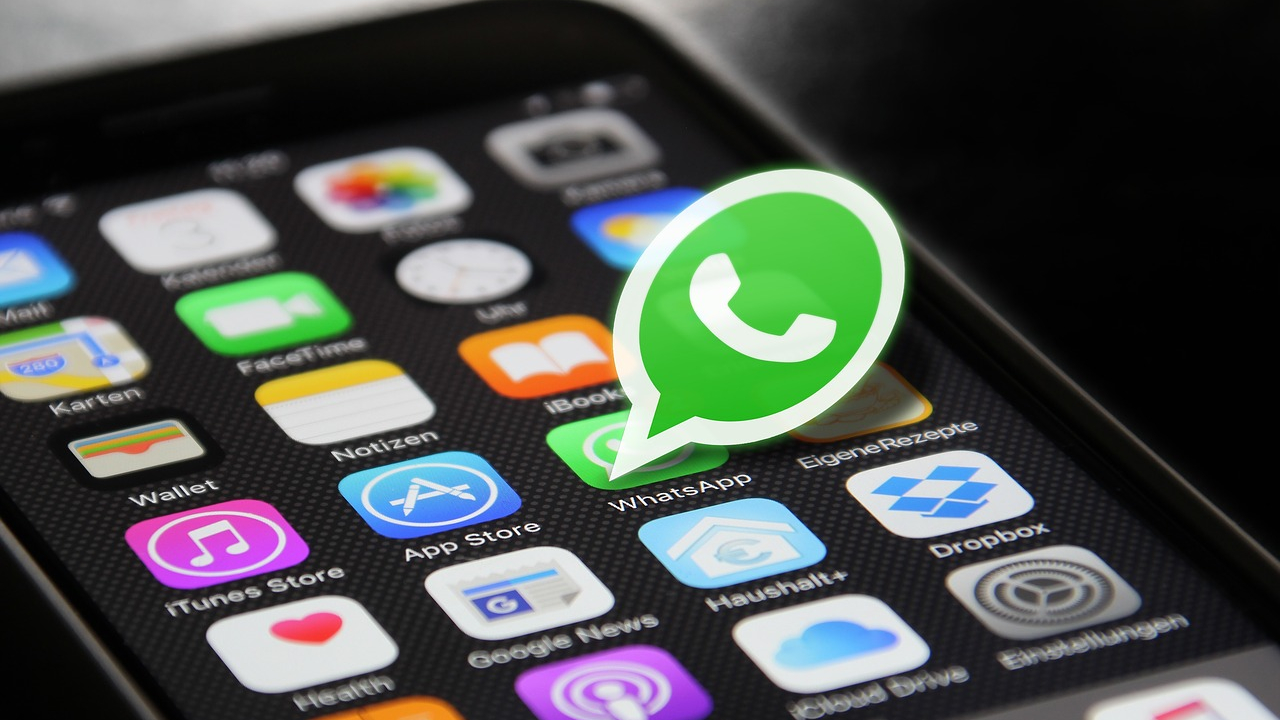 Cofondatorul WhatsApp a demisionat: conflicte cu cei de la Facebook