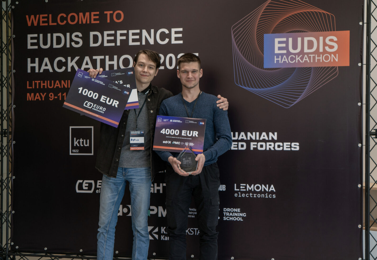 Hackathon pentru startup-uri cu soluții în domeniul tehnologiilor militare și civile. Înscrieri deschise