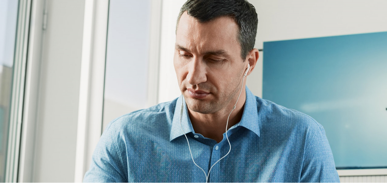 Klitschko te învață, gratis, cum să dai knock-out provocărilor