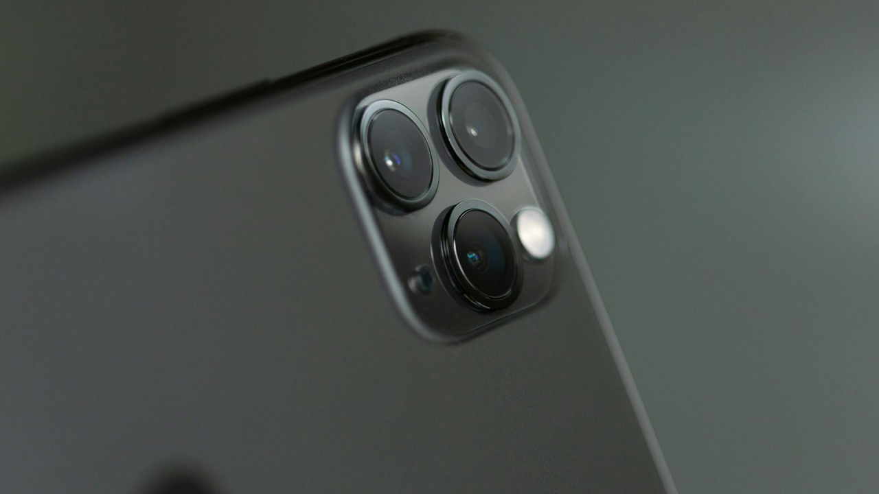 iPhone 17 Pro și iPhone 17 Air: design dezvăluit de randări 3D