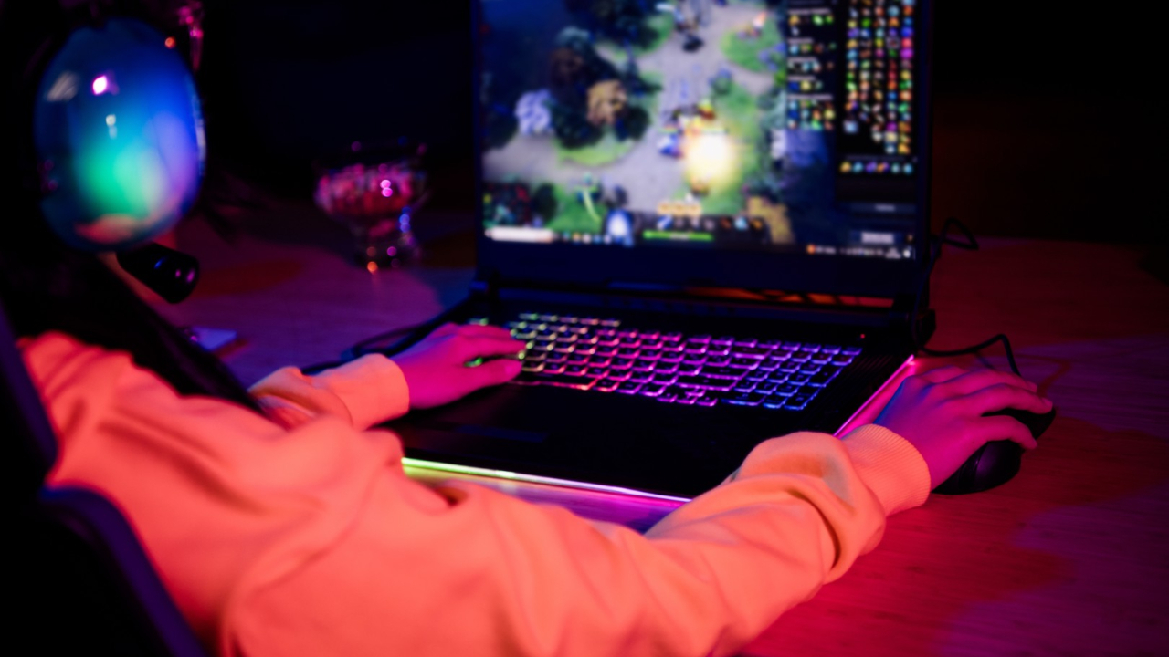Noi scumpiri pentru PC-uri. Microsoft scumpește licențele Windows pentru producători