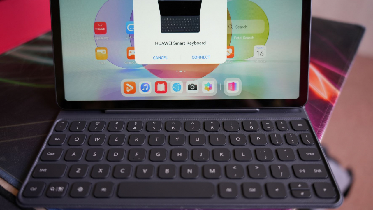 REVIEW HUAWEI MatePad 10.4: Tabletă gata pentru muncă, dar și pentru distracție