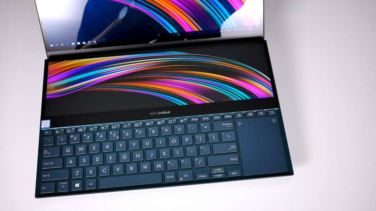 Review ASUS ZenBook Duo cu procesor Intel de a 10-a generație 