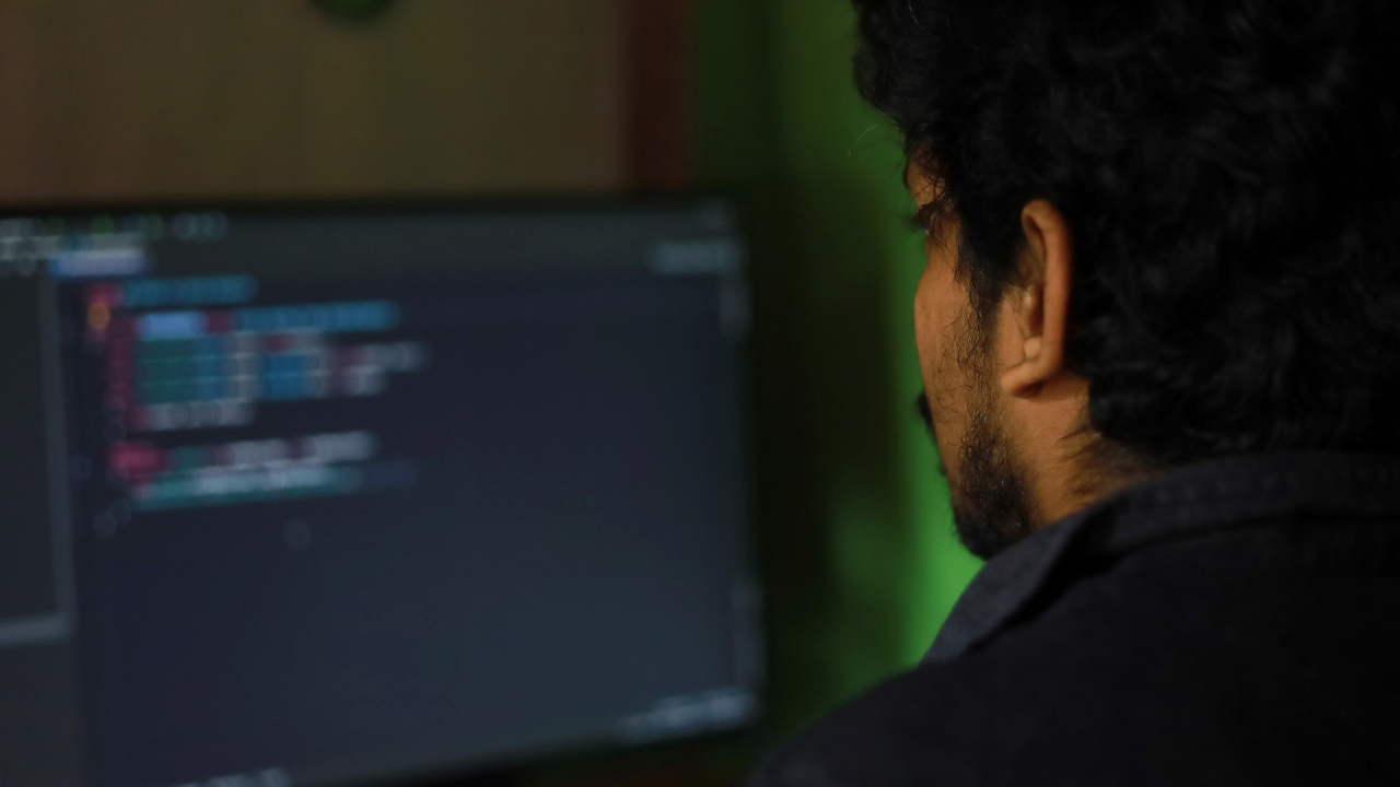 40% din angajații din IT din România și-au schimbat jobul în 2022