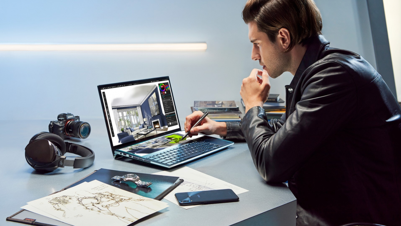 Laptopul cu două ecrane al Asus se vinde și în România. Cât costă