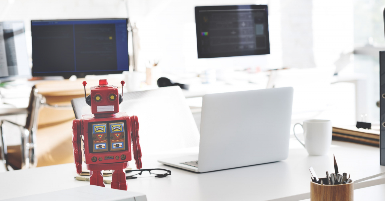 Românii care te ajută să-ți pui roboții la muncă în firma ta