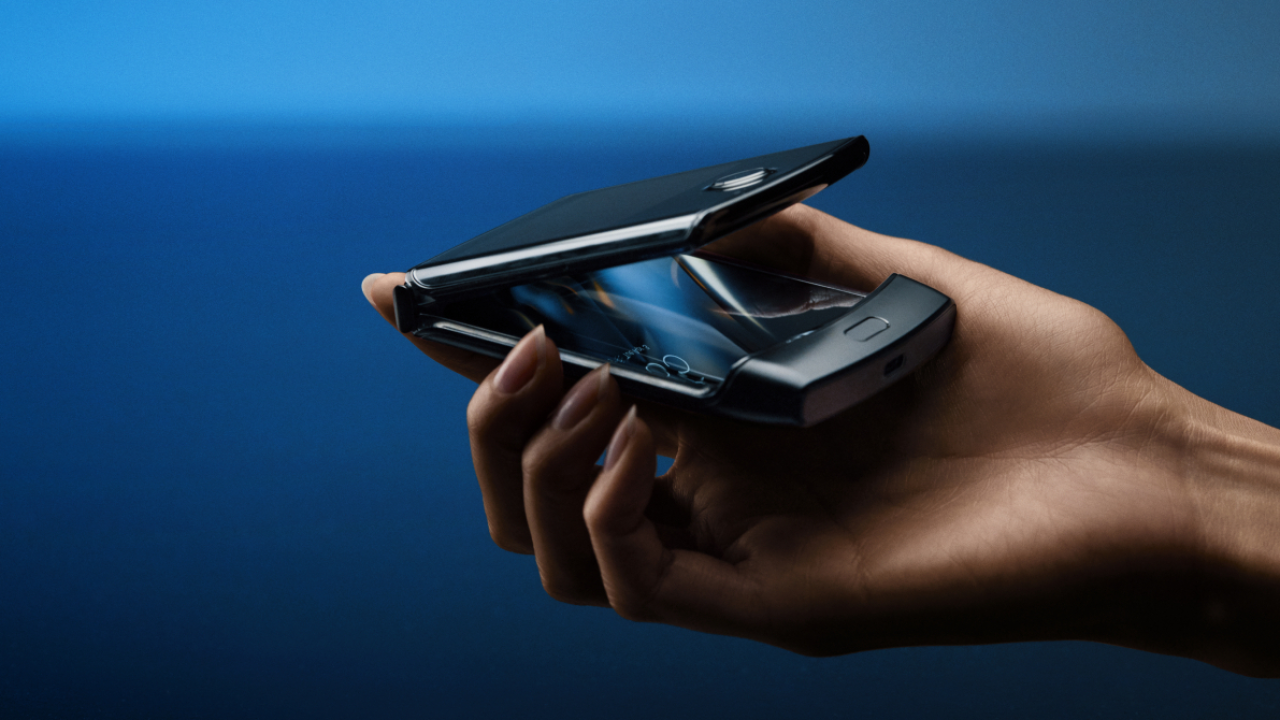 motorola razr primește actualizare la Android 10