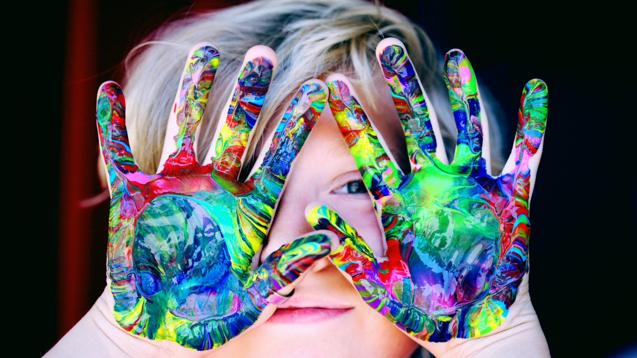 Peste 30% din tinerii generației Z ar vrea să devină antreprenori