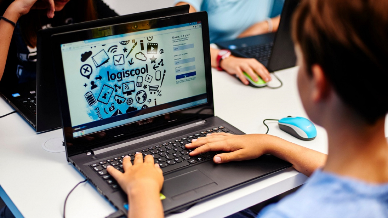 Cursuri programare pentru copii și tineri - Logiscool, creștere de 25% în 2020
