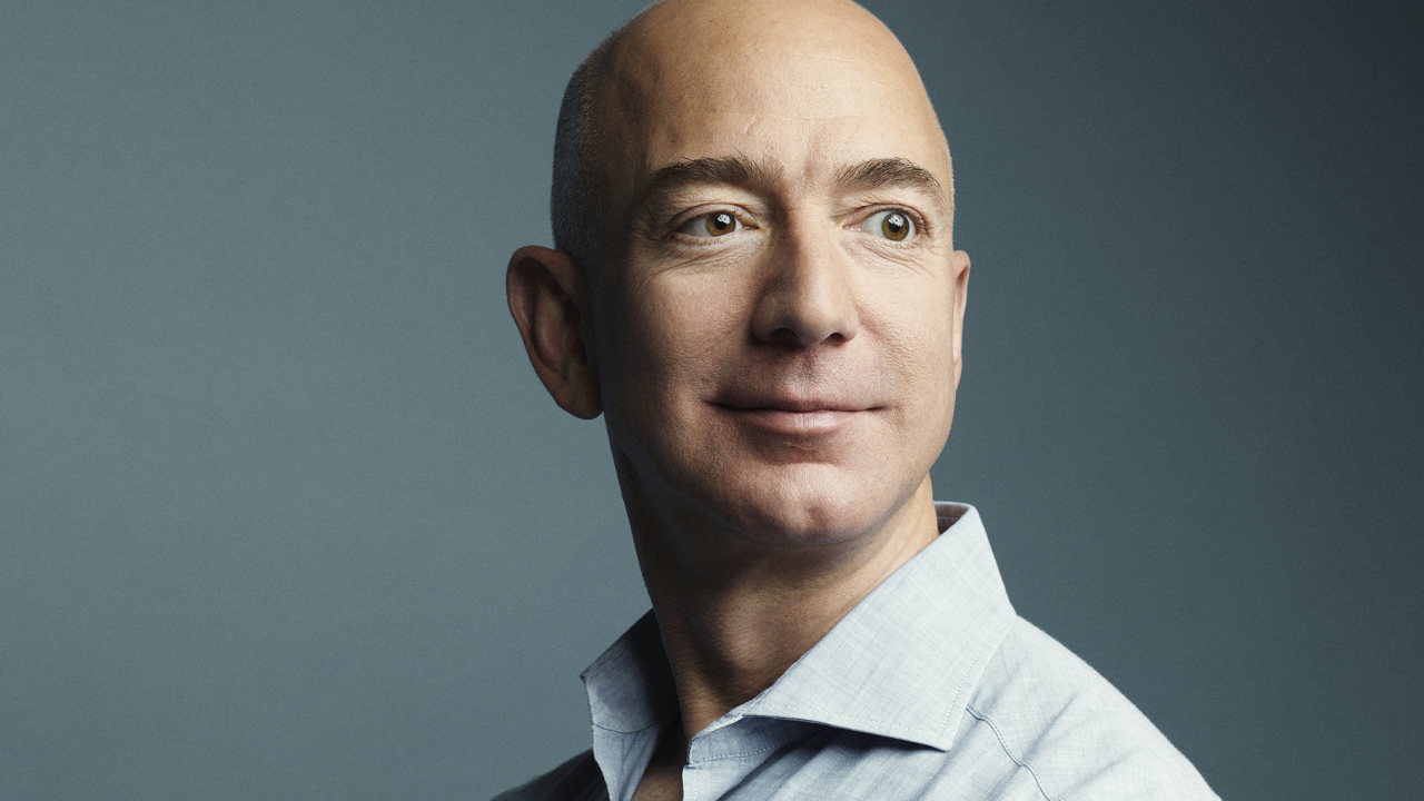 Viața și evoluția lui Jeff Bezos [INFOGRAFIE]