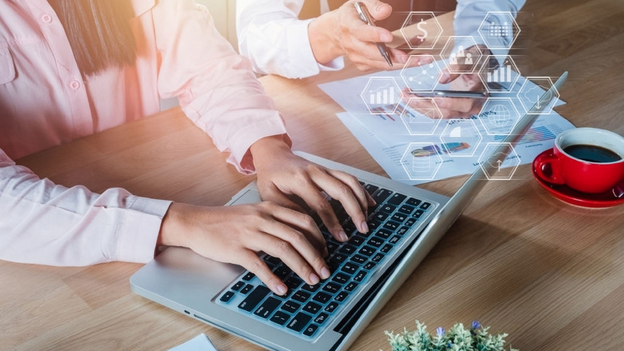 Simplify, ecosistemul logistic pentru ecommerce, 25.000 de comenzi pe lună