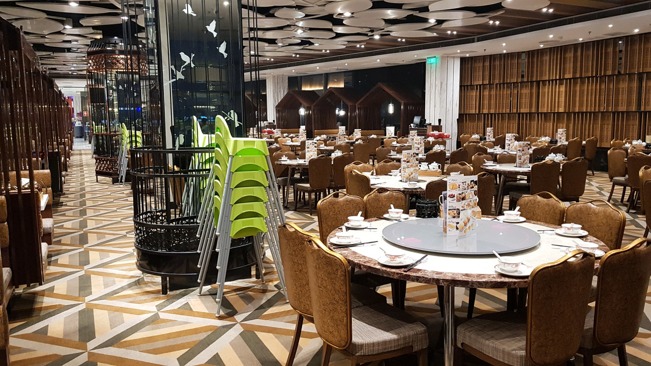 HoReCa și evenimentele vor redeschiderea totală cu test PCR sau vaccin