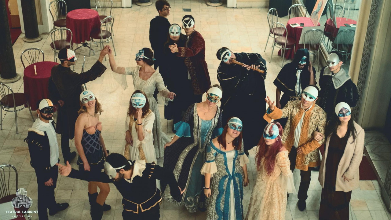 Copiii din două centre de plasament din Timiș se dezvoltă prin art-terapie