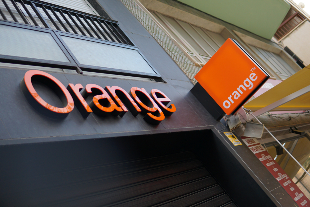 Orange România: peste 10  mil. clienți de mobile la finalul T2 2022
