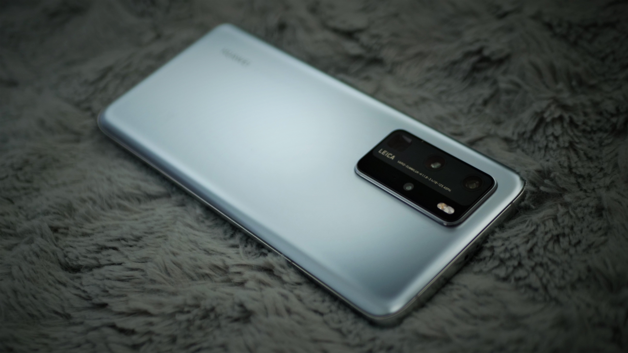 Huawei P40 Pro: Greu să-i găsești mai mult de un defect. Primele impresii