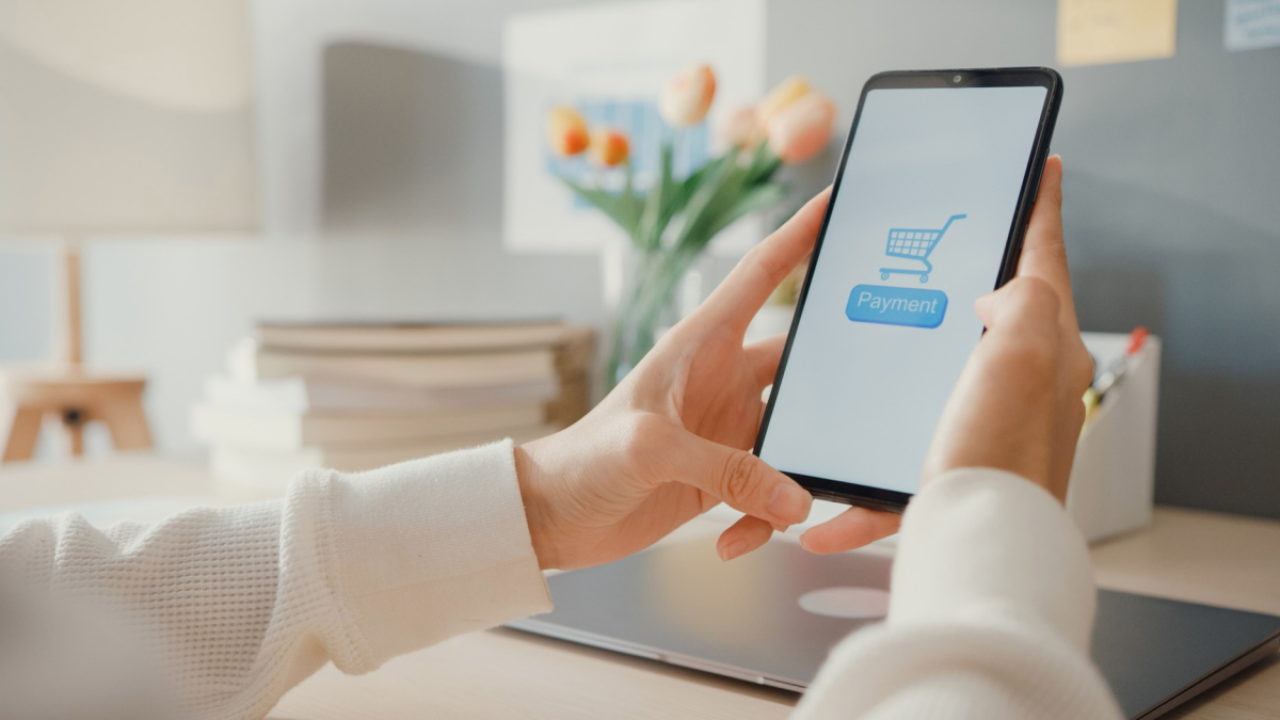 Din ce în ce mai mulți cumpărători preferă să cumpere direct de pe smartphone | Impactul aplicațiilor Mobile-first