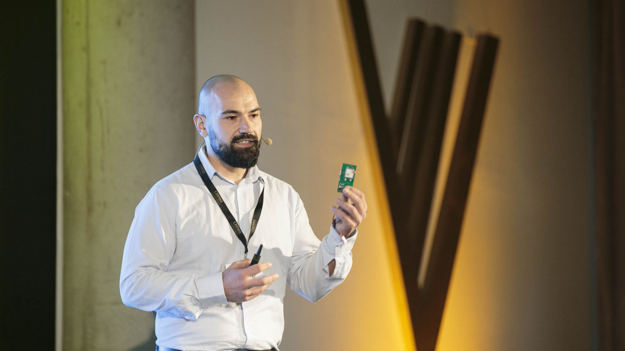 Cinci startup-uri finaliste la Chivas The Venture România