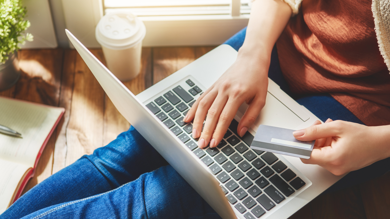 Ce salariu trebuie să ai pentru un credit rapid online?