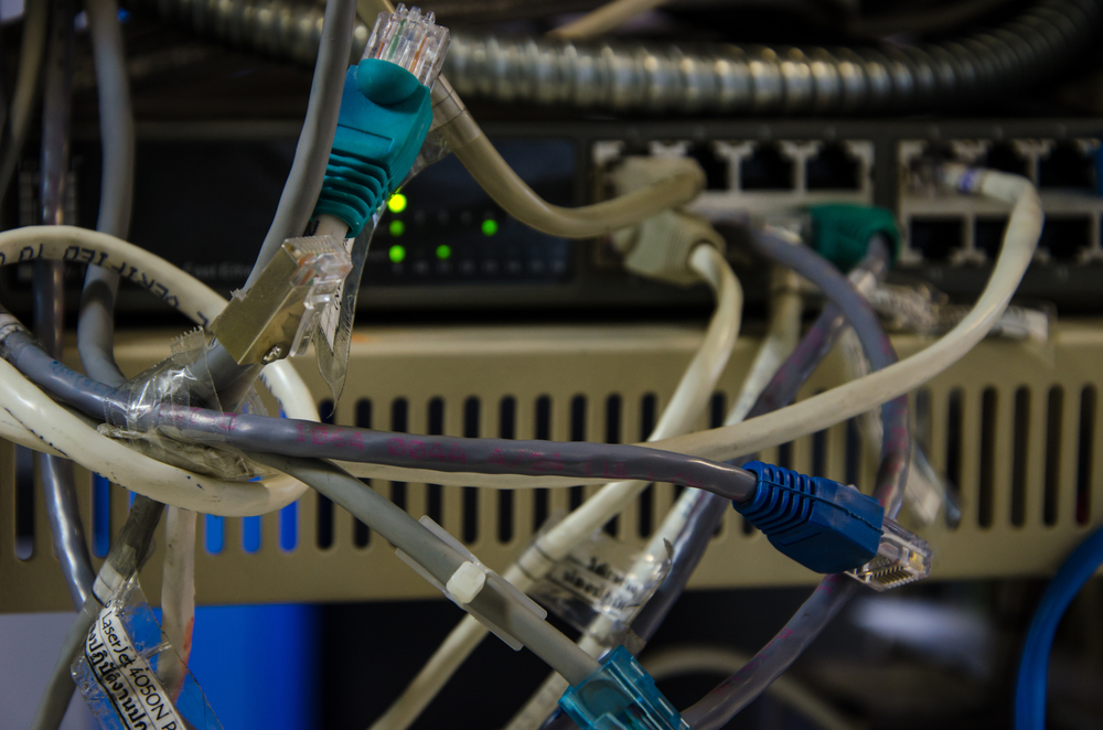 Dezordinea digitală: câte aplicații folosim în realitate