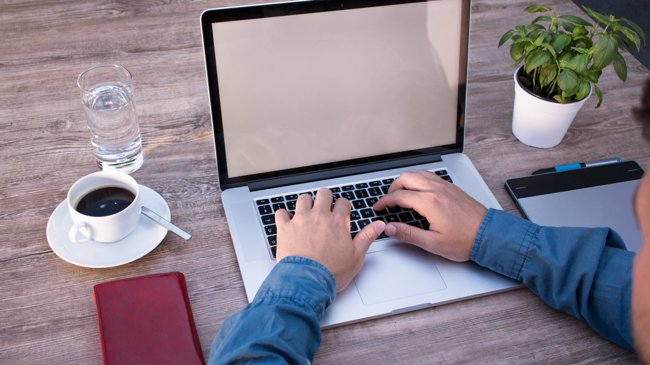 Cum să te raportezi la bani dacă devii antreprenor de succes