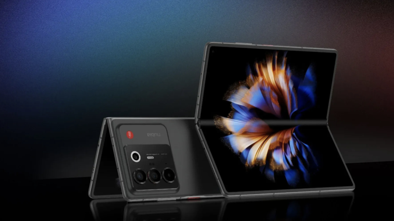 nubia Fold, primul pliabil tip "carte" din partea producătorului