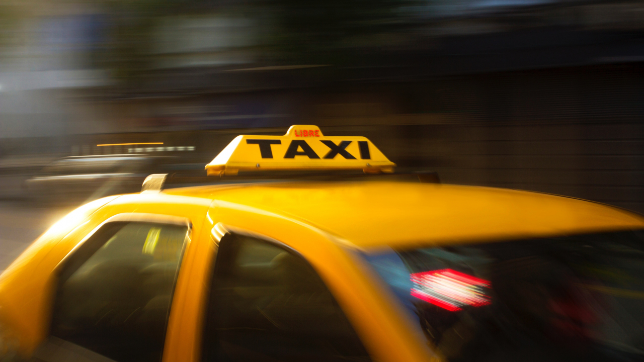 Problemă gravă pentru Meridian Taxi: datele clienților, expuse