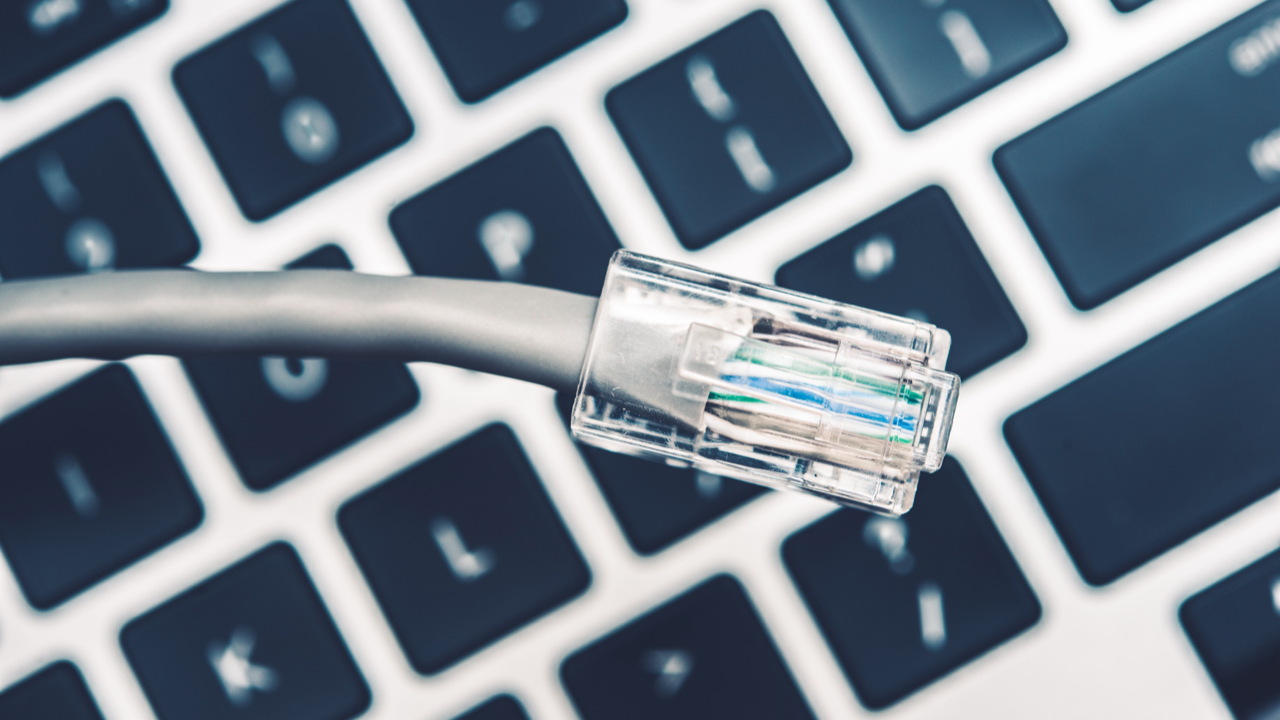 Test de viteza internet: Cum sa verifici si sa optimizezi conexiunea ta