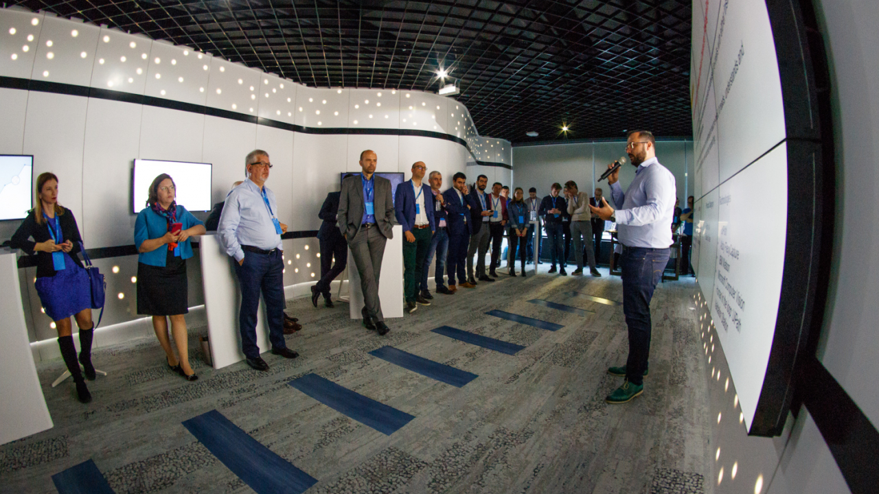 UiPath, soluție pentru distanțarea socială: streaming pentru vizite virtuale