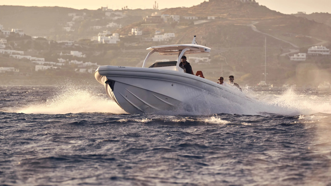 Extindere de vară la Uber. Compania oferă bărci de închiriat în Europa