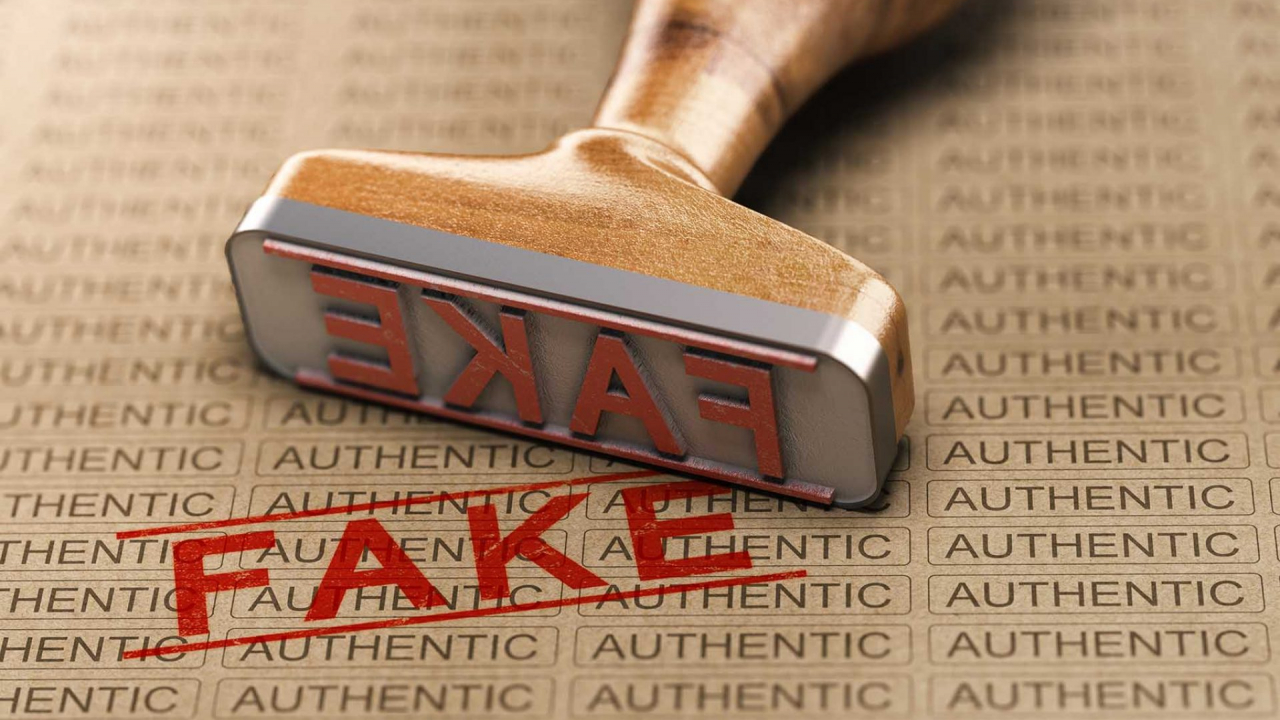 40% din tinerii români cumpără intenționat produse contrafăcute