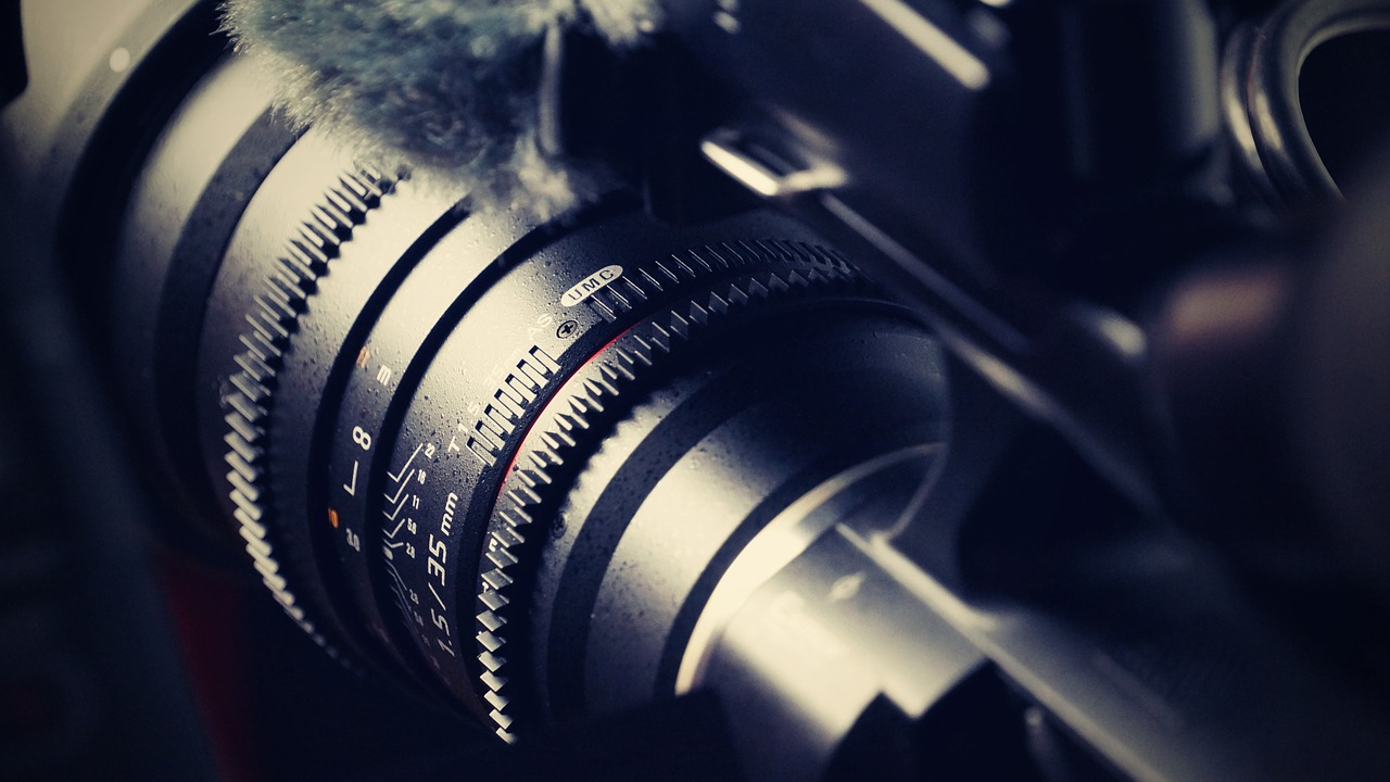 Black Friday la F64: cât plătesc românii pentru un echipament bun