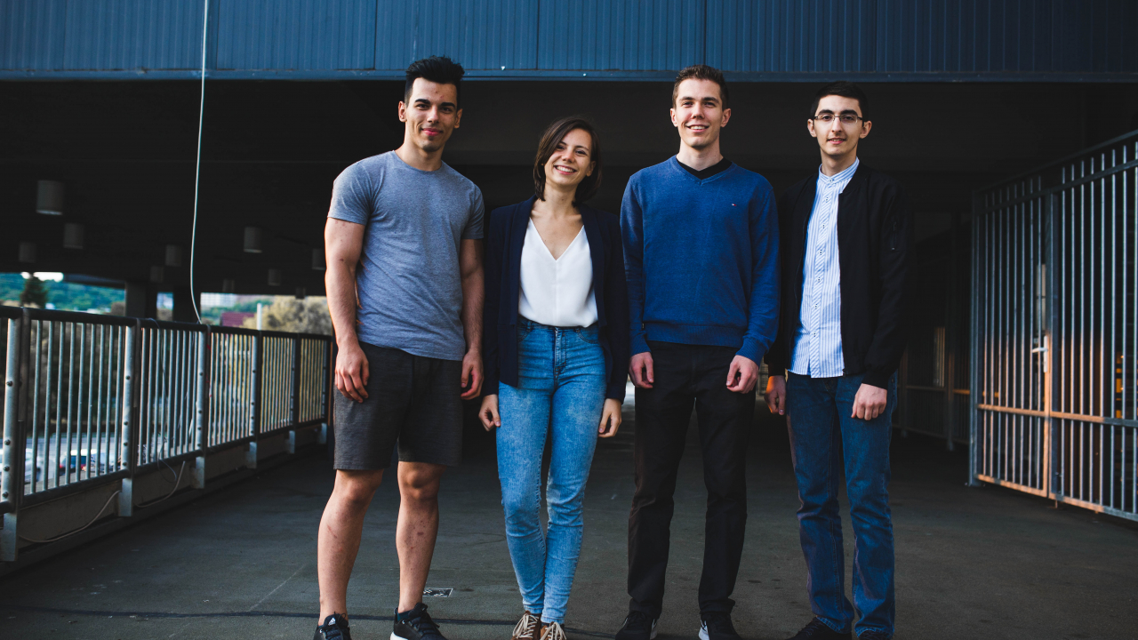 WellCode, platforma online care învață elevii programare gratuit