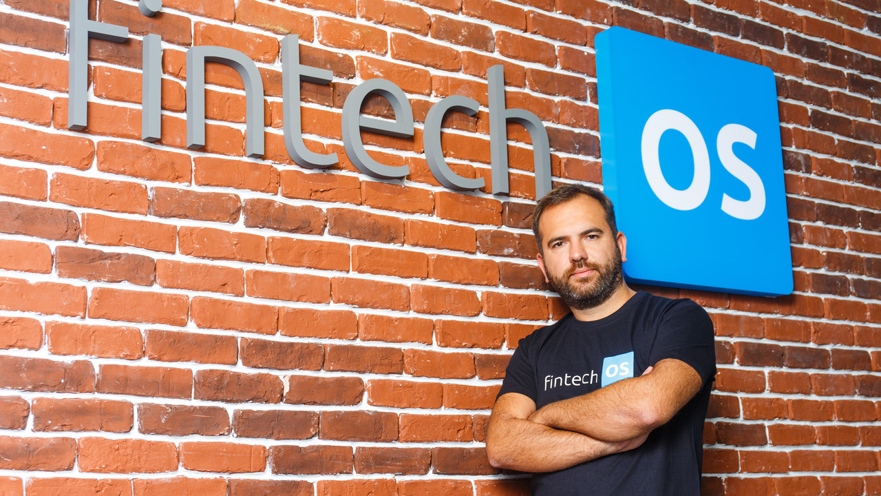 Românii de la FintechOS recrutează un manager român din echipa Deutsche Bank