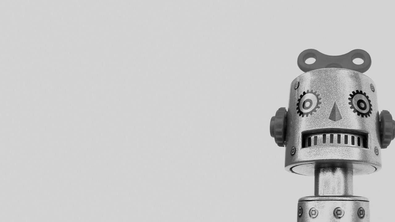 Spaima datornicilor: UiPath lansează robotul software pentru creanțe