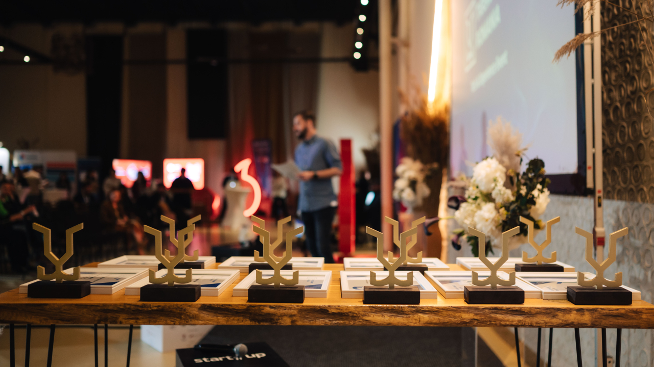 [for]see Awards - startup-ul anului și toate cele 10 premii de la Tigers Summit