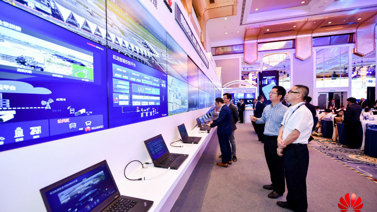 Huawei prezintă soluții pentru digitalizarea aeroporturilor