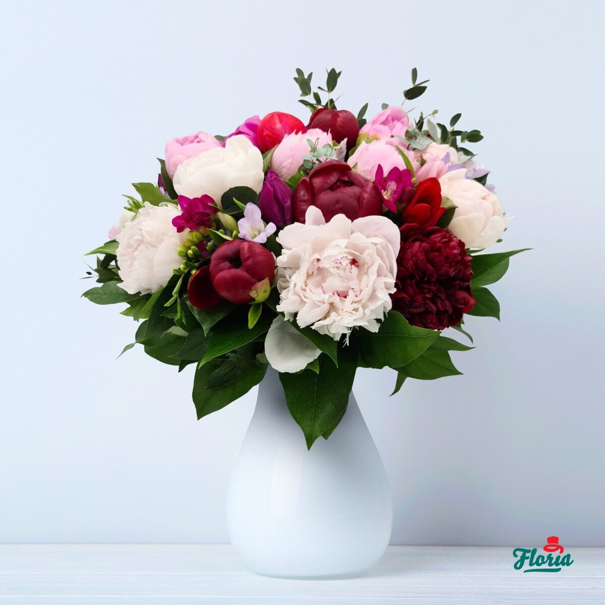 Când ai luat flori ultima dată? Cine sunt clienții florăriilor online