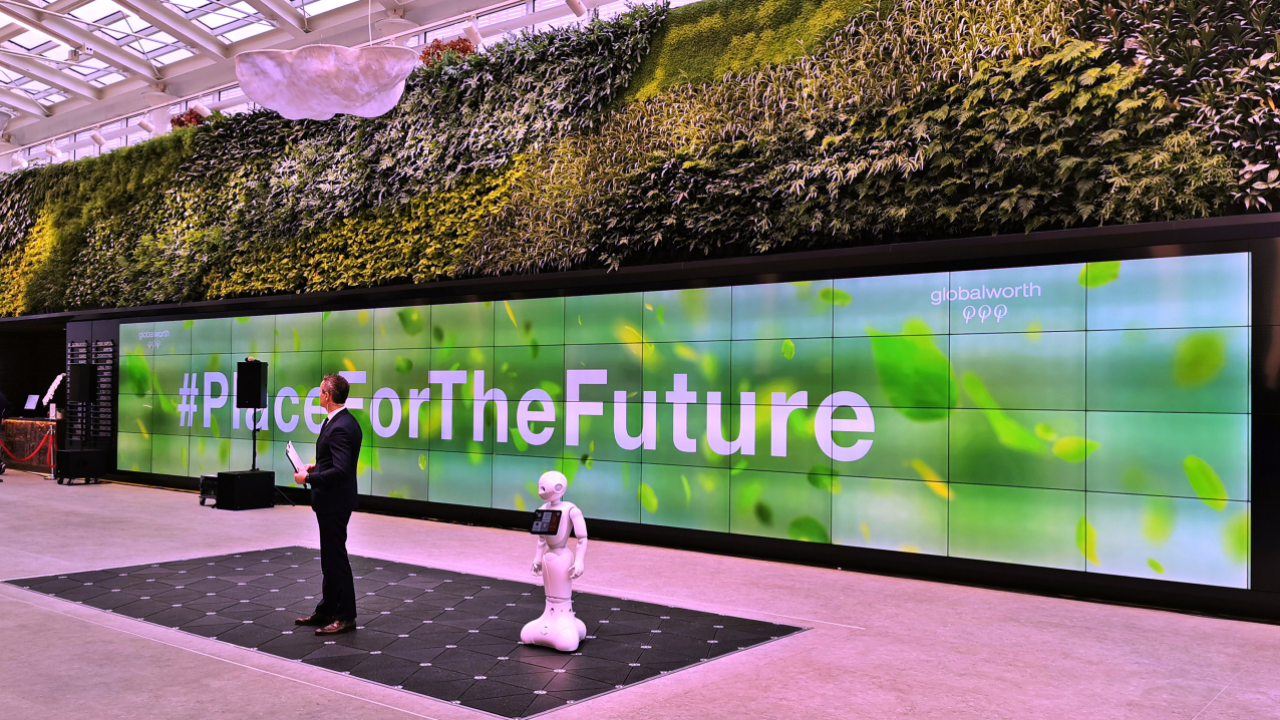 Pași în viitor: Globalworth inaugurează cel mai SF hol de clădire