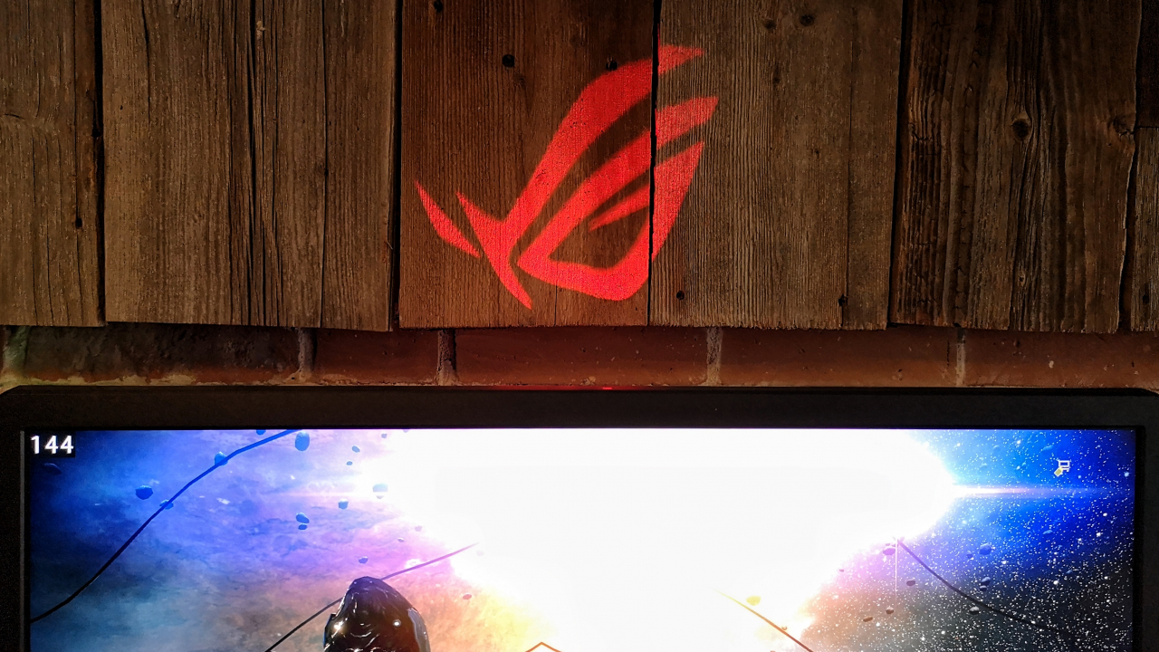 ASUS ROG Swift PG27UQ e un monitor de gaming de 14.000 de lei