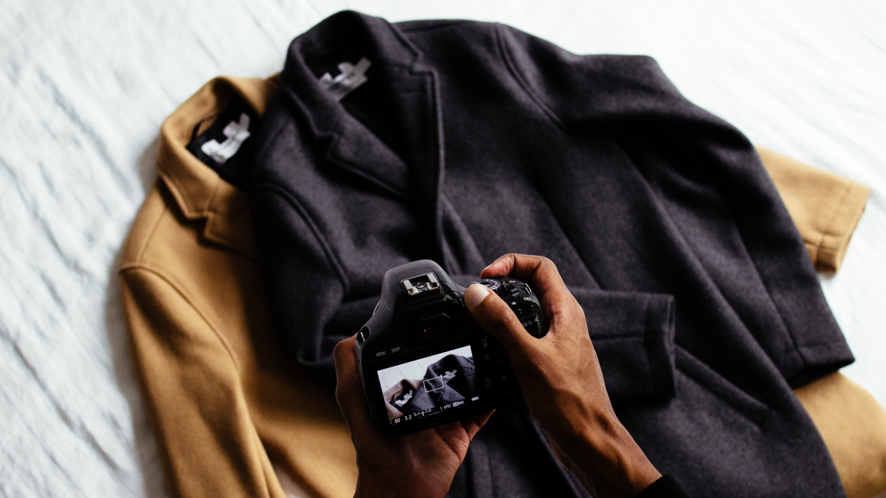 FashionUP cumpără un magazin online din Italia