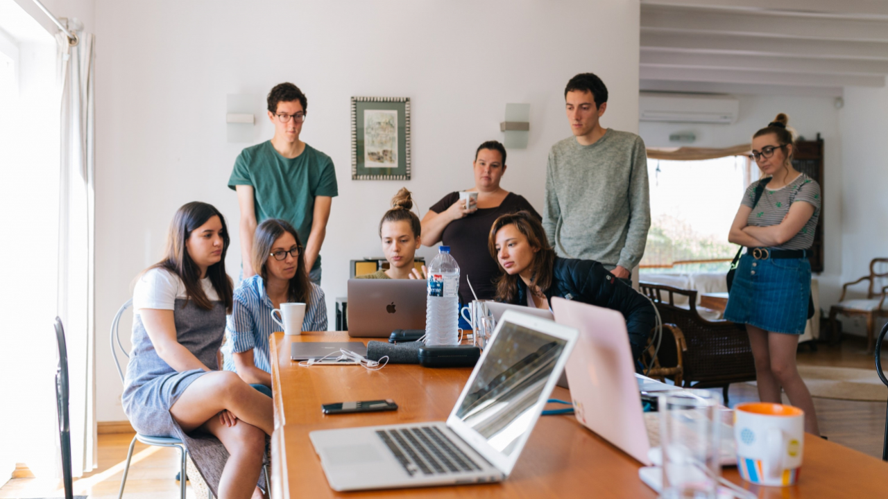 Mai multe șanse de angajare pentru tineri decât anul trecut