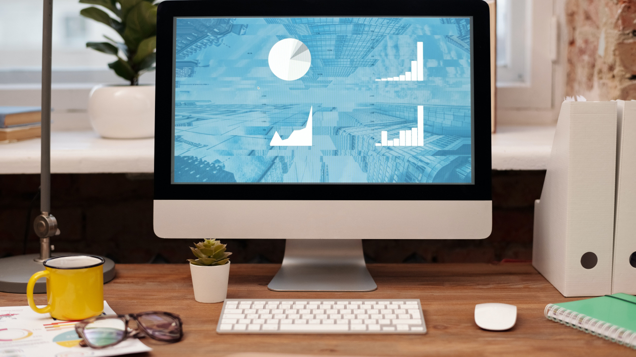 Antreprenor în Marketplace: Cum să-ți crești vânzările folosind tool-urile eMAG