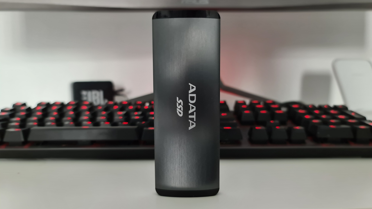 REVIEW ADATA SE760 - dispozitivul mic care insuflă viață în tehnologii vechi